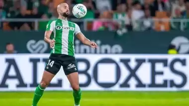 Real Betis, Amrabat için düğmeye bastı!