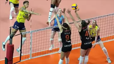 Efeler Ligi ve Sultanlar Ligi’nde heyecan geri dönüyor! Haftanın dev randevusu: Eczacıbaşı- Fenerbahçe