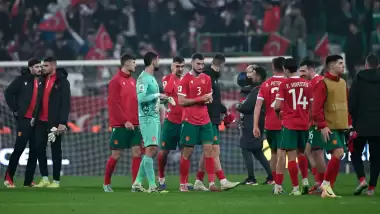 Bulgar basınından sert manşetler! "Resmen futbolun cücesiyiz!"