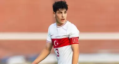 Trabzonspor'un peşinde olduğu yıldız adayı! Scout ekibi "muhteşem yetenek" diyerek raporladı