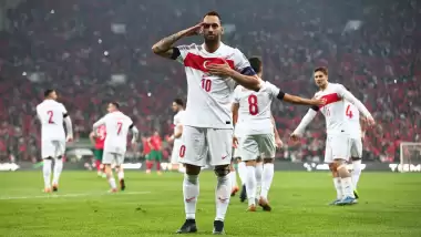 Hakan Çalhanoğlu, A Milli Takım aday kadrosundan çıkarıldı!
