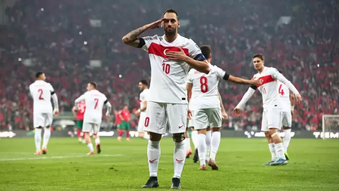 Hakan Çalhanoğlu, A Milli Takım aday kadrosundan çıkarıldı!