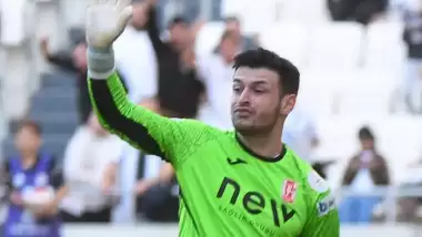 İki kalecisi de bahis listesinde! Şimdi gözler 19'luk Talha'ya çevrildi