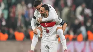 Galatasaray, Hakan Çalhanoğlu için dev bonservisi gözden çıkardı