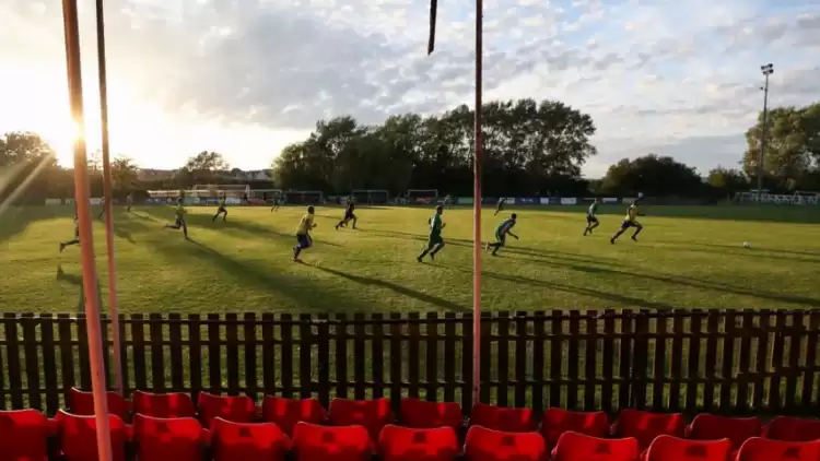 Kadın hakeme sözlü taciz skandalı! Maç tatil edildi…