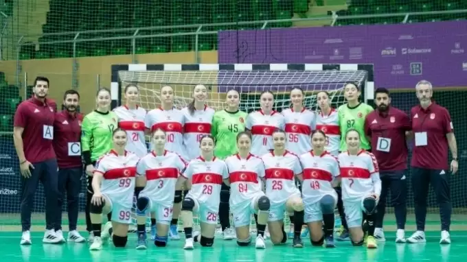 A Milli Kadın Hentbol Takımı yarı finalde!