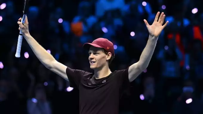 Jannik Sinner’ın aylık kazancı futbolcuları kıskandırttı!