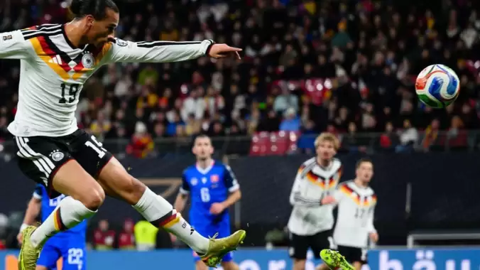 Leroy Sane Almanya’yı salladı: İşte Galatasaray'ın yıldızı içn atılan manşetler