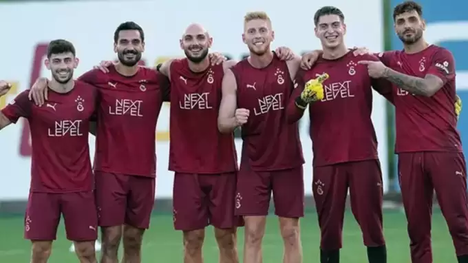Galatasaray’da ilk ayrılık resmileşti! Okan Buruk devre arasına onay verdi