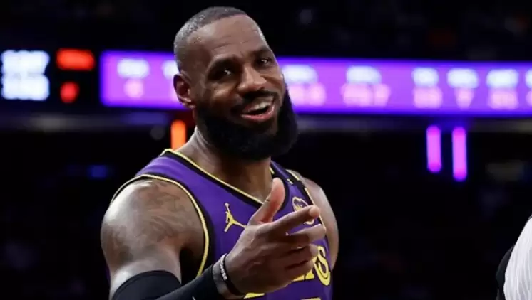 LeBron James'in rekor kırdığı maçı Lakers rahat kazandı