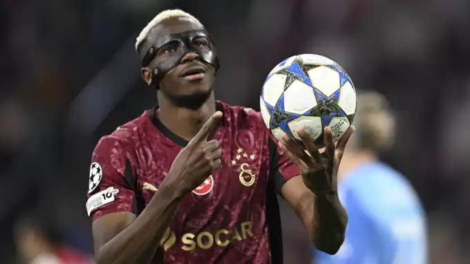 Osimhen, Fenerbahçe derbisinde forma giyecek mi? Sahalara döneceği maç belli oldu...