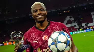 Victor Osimhen Fenerbahçe derbisine yetişecek mi? Dursun Özbek açıkladı!