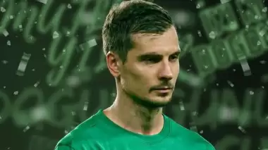 Serikspor'da şok ayrılık! Dmitriy Tikhiy maaş krizi nedeniyle sözleşmesini feshetti