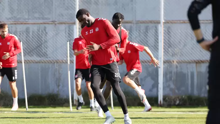 Sivasspor, duran top çalıştı
