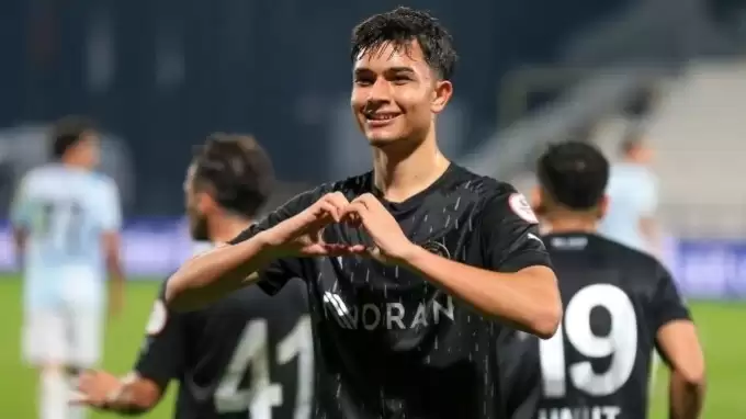 Manisa FK, Adana Demirspor'a gol yağdırdı!