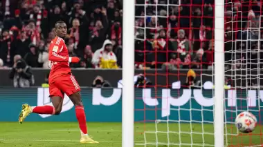 2-0 geriye düşen Bayern Münih'ten tarihi geri dönüş