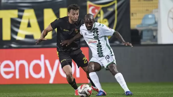 İstanbulspor ile Sakaryaspor arasında resmen gol düellosu!