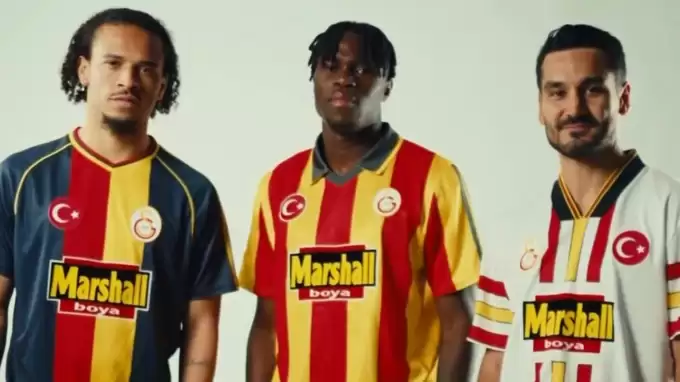 Galatasaray retro formalarla kasayı doldurdu: 3 günde 90 bin forma satışı!