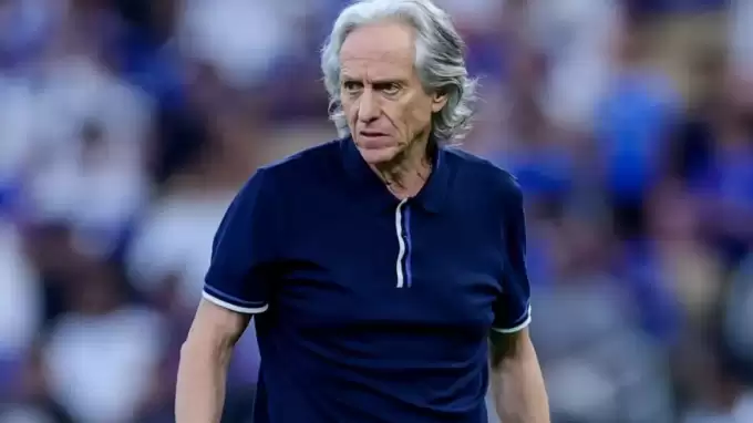 Jorge Jesus Suudi Arabistan'da tozu dumana katıyor