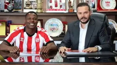 Sivasspor’a şok! Yıldız oyuncu şehri terk etti