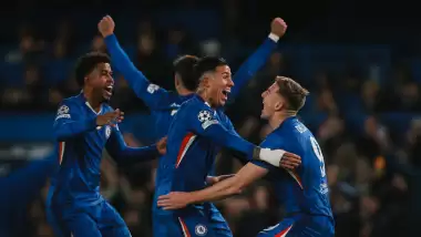 Chelsea, Barcelona'yı 3 golle uğurladı!