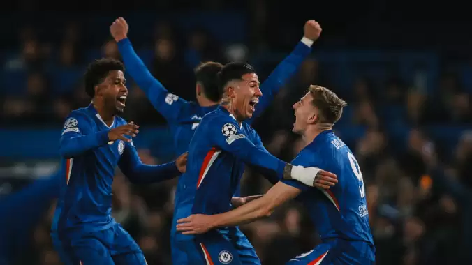 Chelsea, Barcelona'yı 3 golle uğurladı!