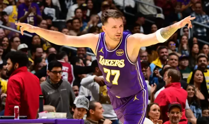 Los Angeles derbisinde Luka Doncic şov!