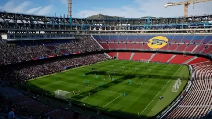 Camp Nou'da kaçak Türk işçi çalıştırıldı: Firmaya para cezası verildi!