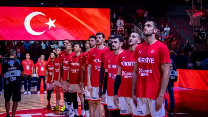 12 Dev Adam sahne alıyor: Rakip Bosna Hersek!