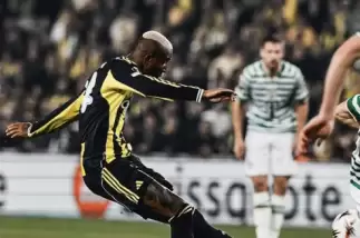 Fenerbahçe'den evinde beraberlik! İşte ülke puanında son durum...