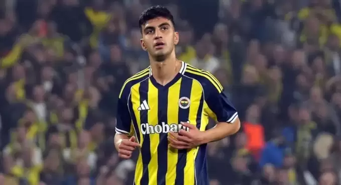 Sakatlanarak oyundan çıkan Yiğit Efe Demir'in durumu belli oldu