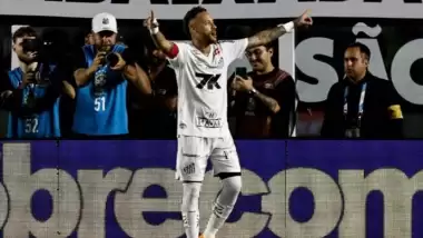 Büyük fedakarlık! Neymar sakatlığı umursamadı, Santos’u kurtardı