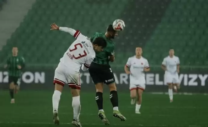 (Yazılı Özet) Sakaryaspor - Ümraniyespor Maç Sonucu: 1-1