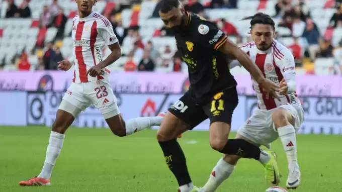 Göztepe, Antalyaspor'u mağlup etti! Erol Bulut'a tepki yağdı...
