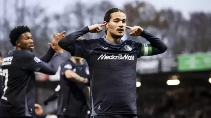 Feyenoord 2 hafta sonra sevindi! Telstar...