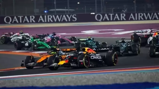 Verstappen zirvede, Norris sarsıldı! Abu Dabi son yarışı her şeyi belirleyecek