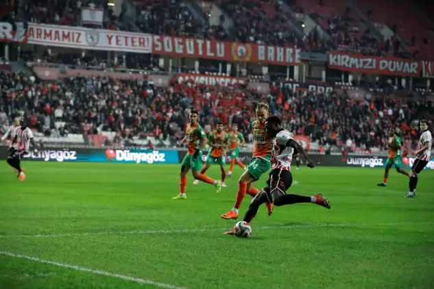 Samsunspor-Corendon Alanyaspor: 1-1 (Maç sonucu-yazılı özet)