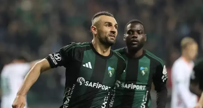 Kocaelispor taraftarının tepkisi Serdar Dursun'a derbi paylaşımını sildirdi