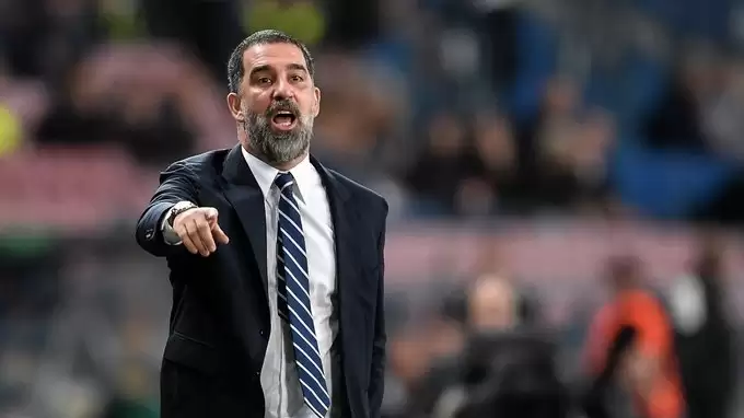 Arda Turan çılgına döndü! Rivbas maçında rakip kulübeyi bastı! Men geldi...