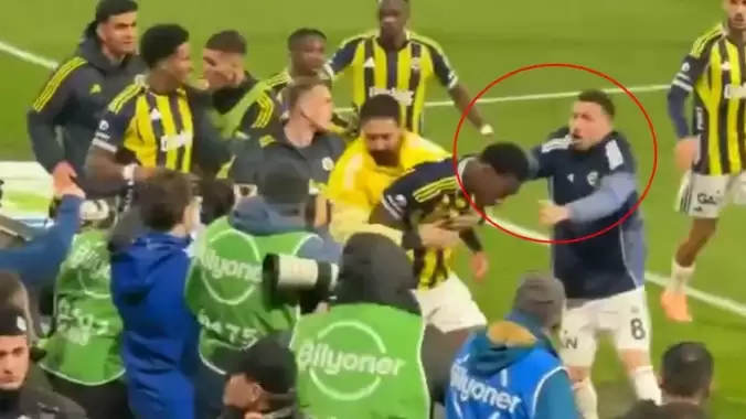 Mert Hakan'ın golden sonra yaptıkları gündem oldu