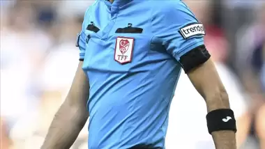 Hakemi darbeden futbolcu ile babası tutuklandı