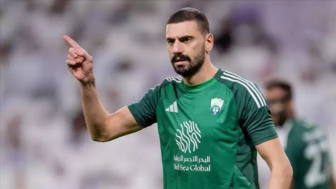 Al Ahli'de Merih Demiral gelişmesi! Sözleşme...