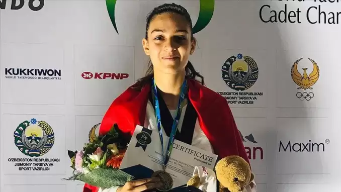 Zehra Begüm Kavukcuoğlu, dünya şampiyonu