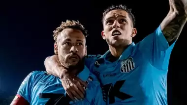 Santos'ta Neymar hat-trick yaptı