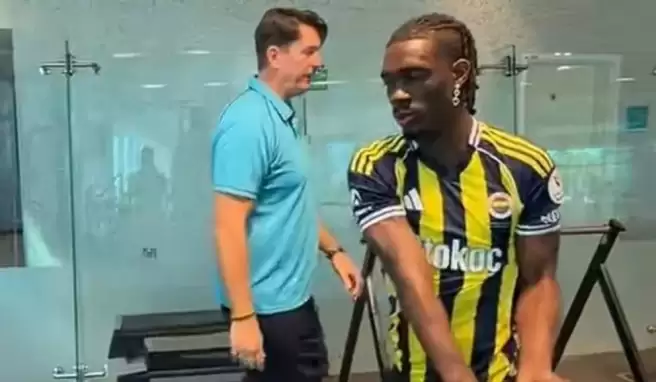 Taraftarları heyecanlandıran görüntü! Yıldız futbolcu Fenerbahçe formasıyla antrenman yaptı