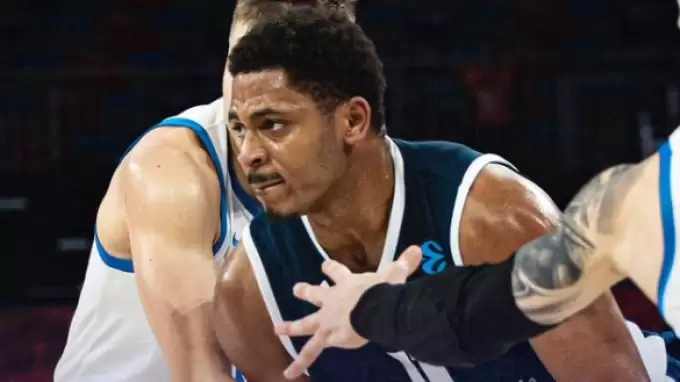 Bahçeşehir evinde Litvanya ekibine farklı kaybetti