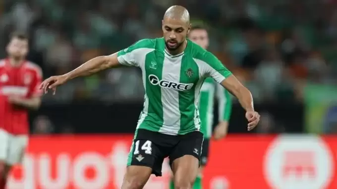 Sofyan Amrabat, Barcelona maçında yok