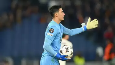 Berke Özer, Lille kalesine adeta duvar ördü! Bu sezon...