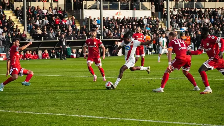 (ÖZET) Ümraniyespor - Amed SK MAÇ SONUCU: 3-4