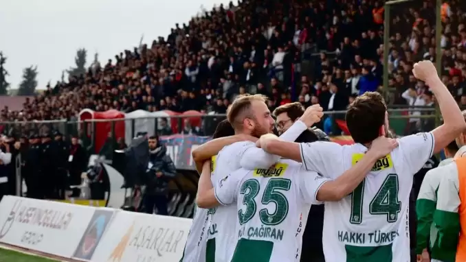 Zirve yarışında kritik maç! Bursaspor, liderden 3 puanı aldı